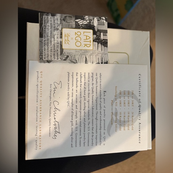 Lunch At The Ritz 2 GO Cat Pin And Bracelet With Original Box And Papers - Picture 10 of 10